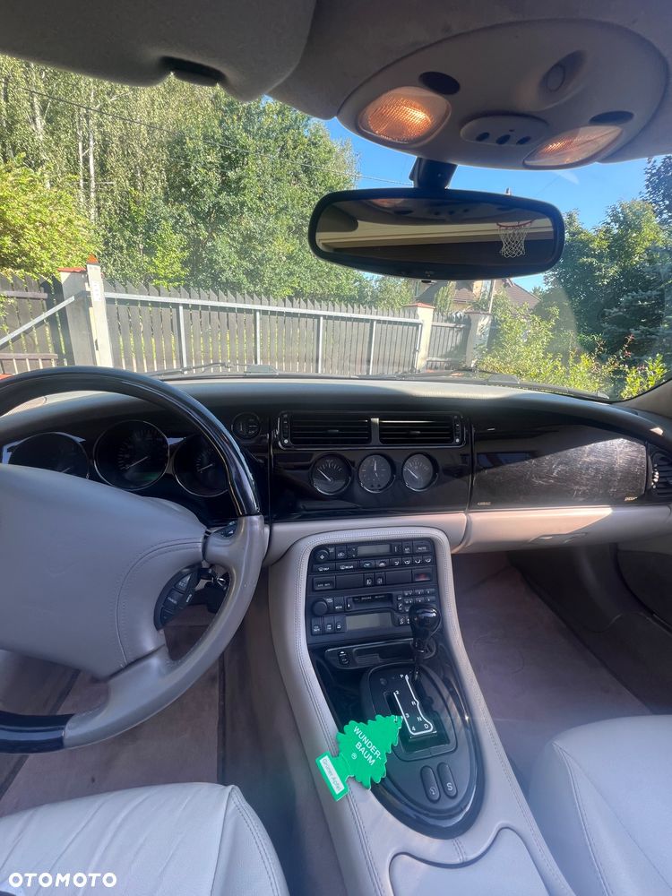 Jaguar XK8 4.0 - 14