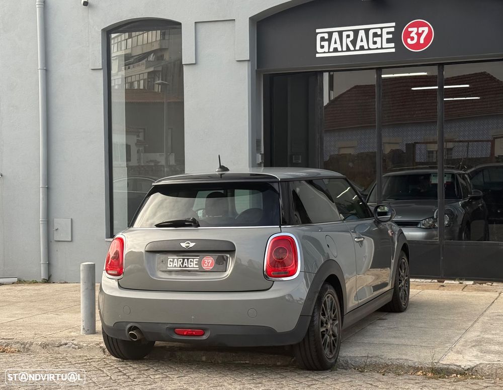 MINI 3 Portas One D - 8
