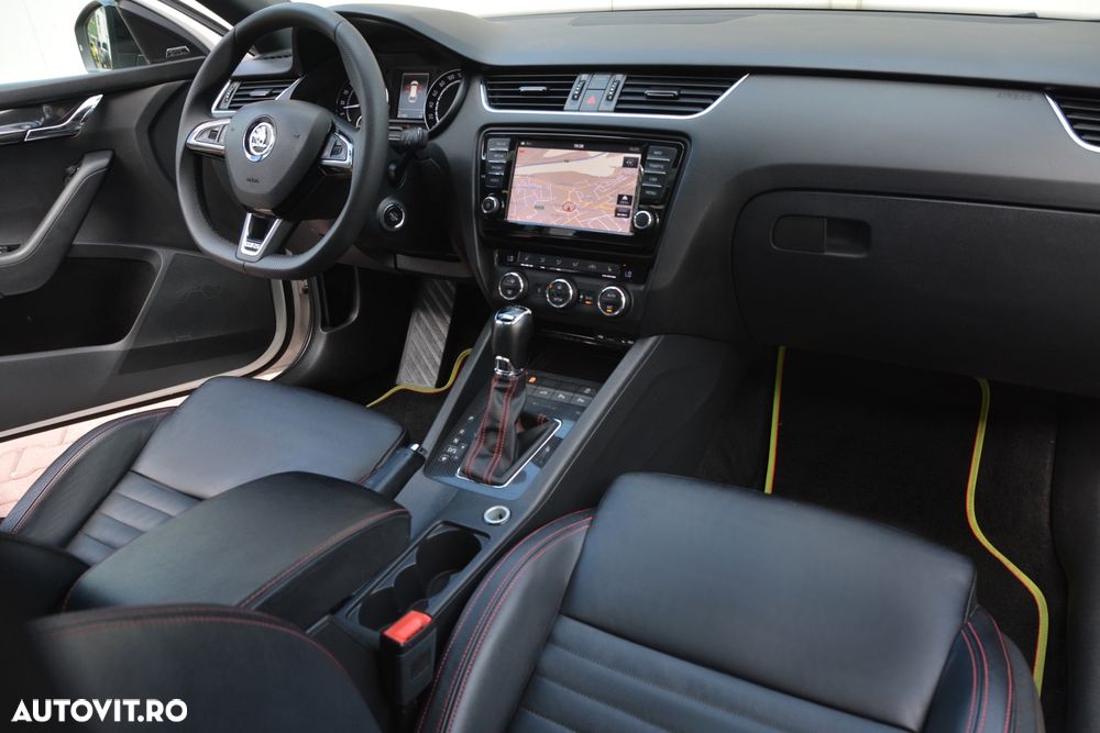 Skoda Octavia 2.0 TDI RS DSG - 19