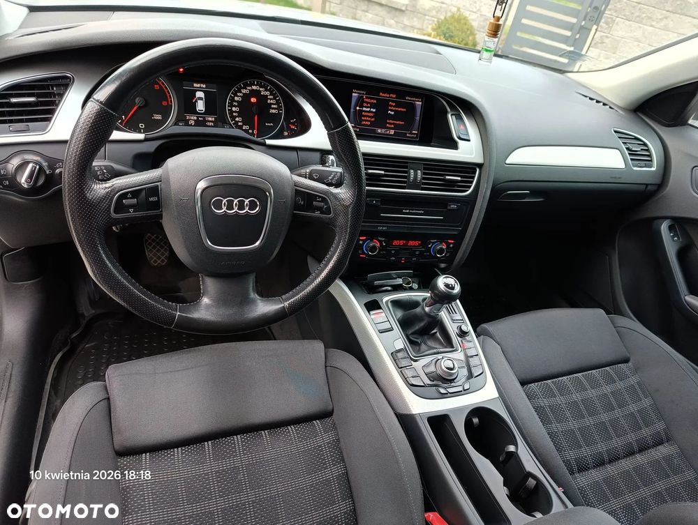 Audi A4 Avant 2.0 TDI - 9