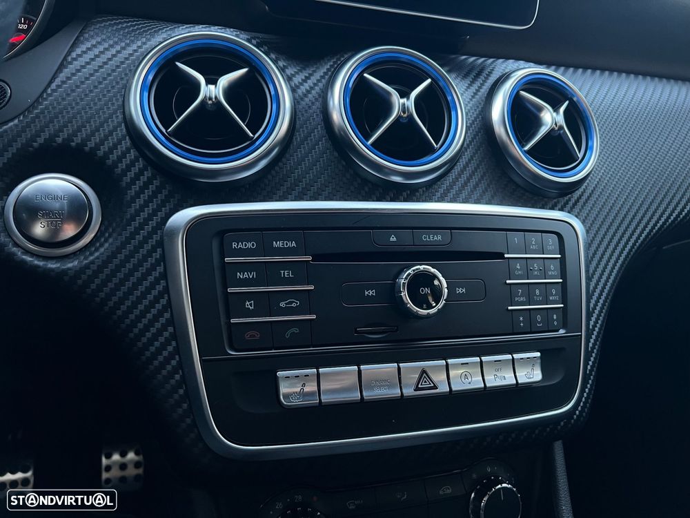 Mercedes-Benz A 180 d AMG Line - 21