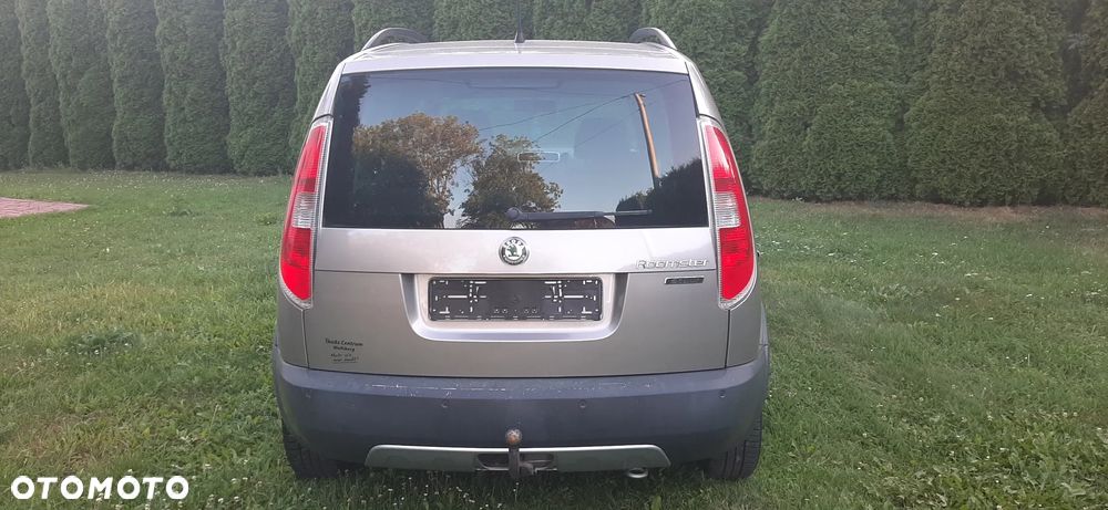 Skoda Roomster 1.6 16V Scout PLUS EDITION - 13