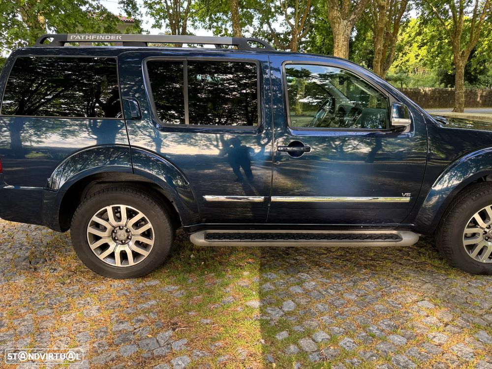 Nissan Pathfinder 3.0 dCi V6 LE 7L IT P.Bo.AT - 4
