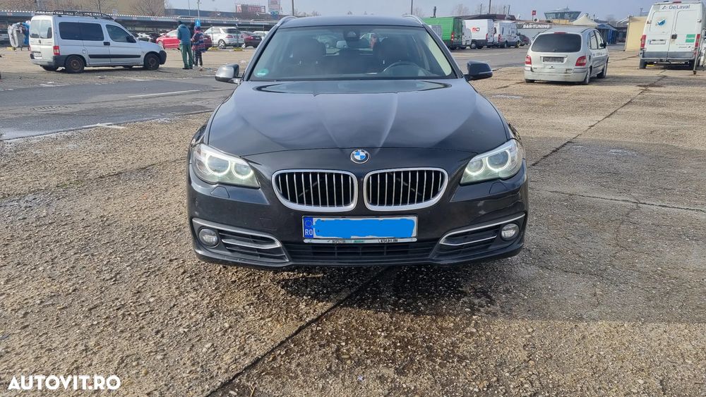BMW Seria 5 520d Touring Aut. Luxury Line - 7