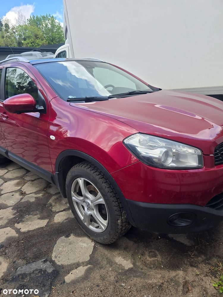 Nissan Qashqai - 2