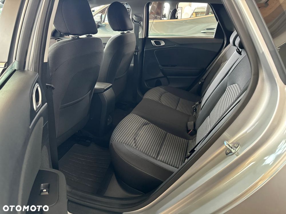 Kia Ceed 1.5 T-GDI M - 7