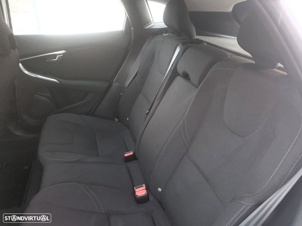 Volvo V40 1.6 D2 Eco Kinetic - 38