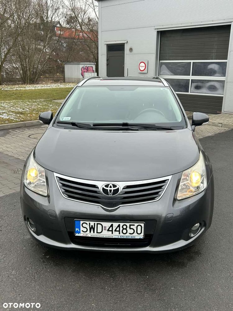 Toyota Avensis 2.0 D-4D Sol+NAVI - 2