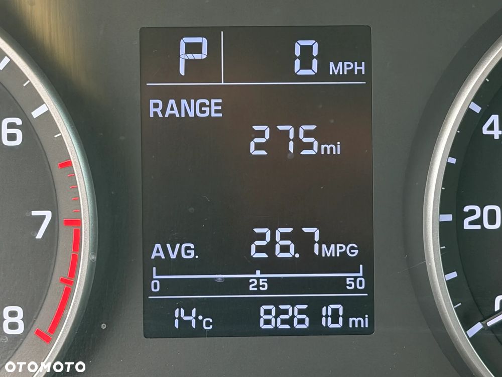 Hyundai Elantra - 35