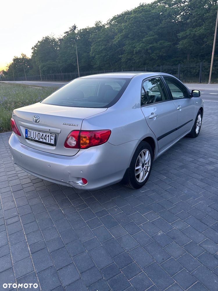 Toyota Corolla 1.6 VVT-i Sol Start - 9