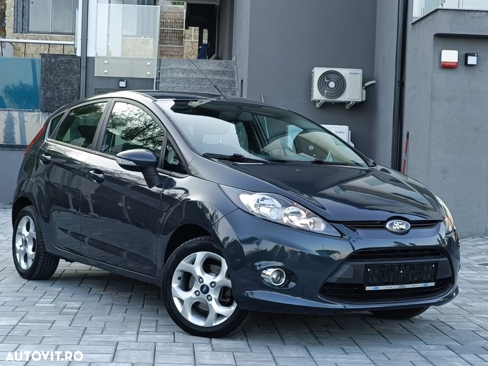 Ford Fiesta 1.25i Ghia - 1
