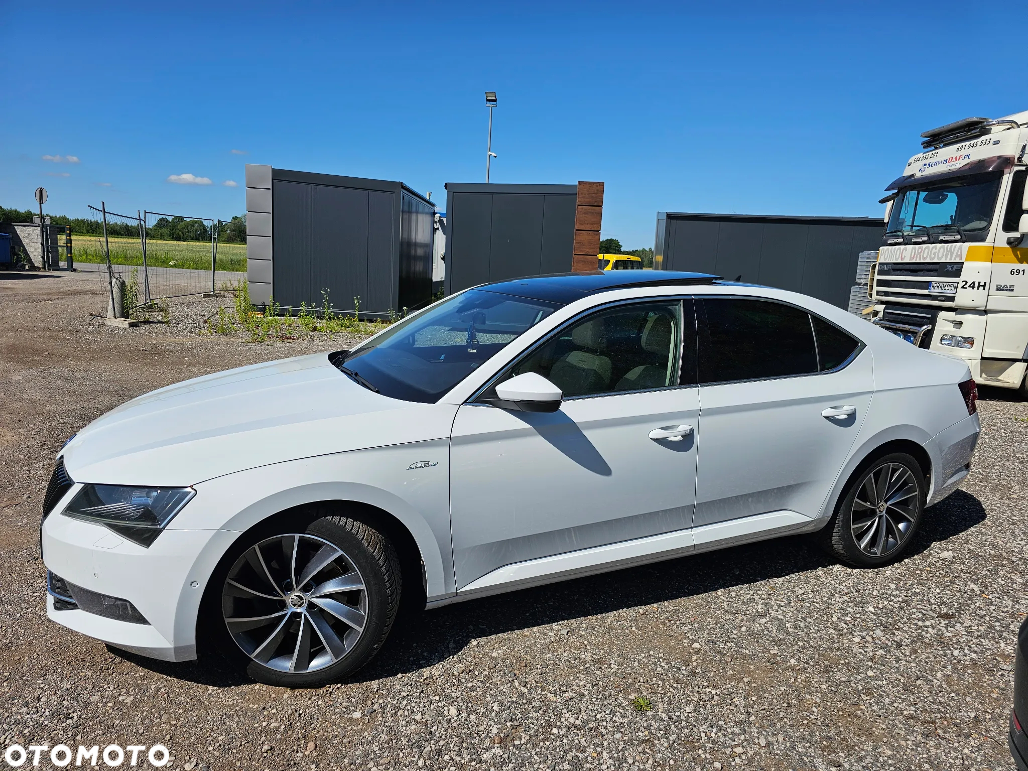 Skoda Superb 2.0 TDI L&K DSG - 8