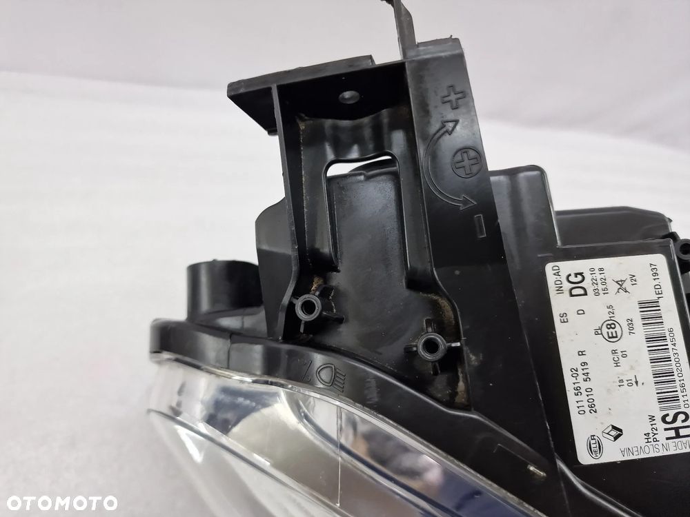 RENAULT TWINGO 3 III 14- PRAWA LAMPA PRZEDNIA PRZÓD , NR 260105419R , NR AUKCJI LA202 - 9