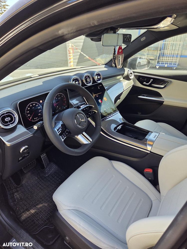 Mercedes-Benz GLC - 12