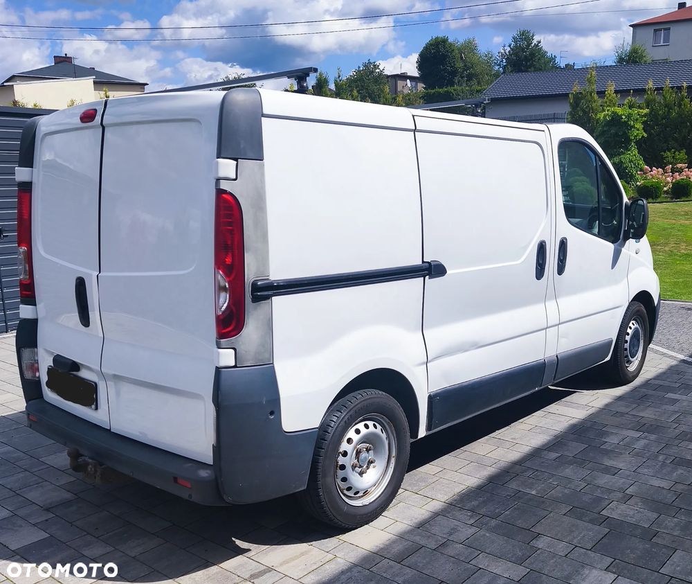 Renault Trafic - 8