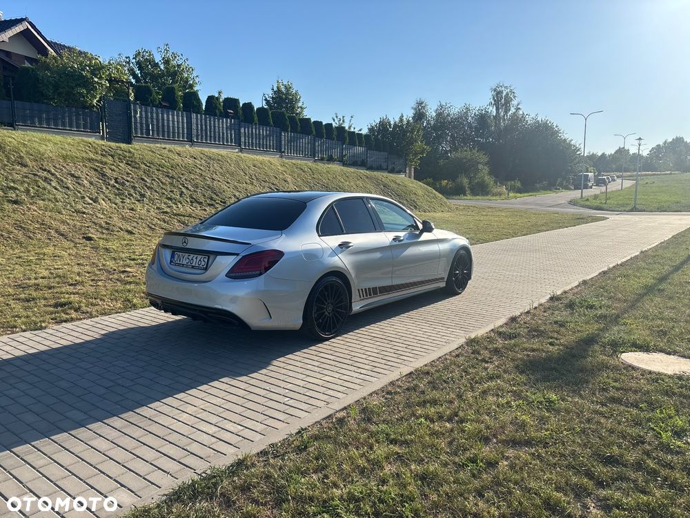 Mercedes-Benz Klasa C 300 9G-TRONIC - 11