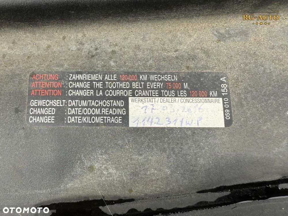 Volkswagen Touran - 21