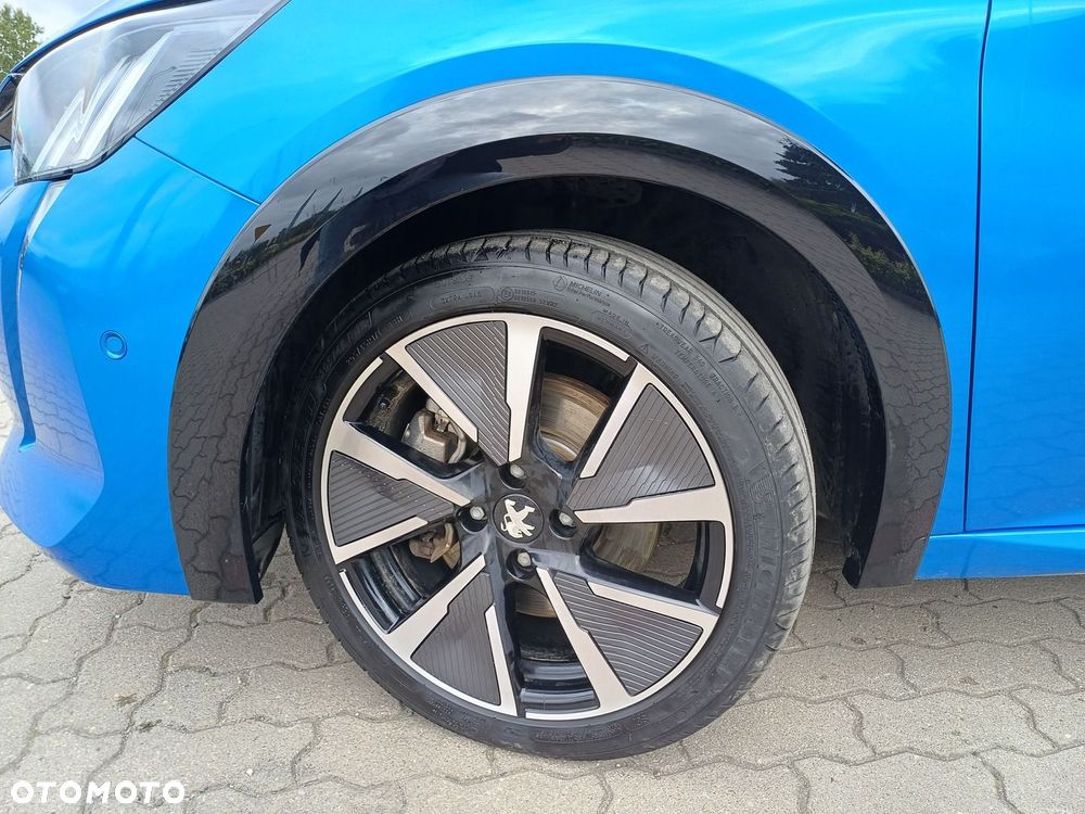 Peugeot 208 e-208 GT Pack - 11