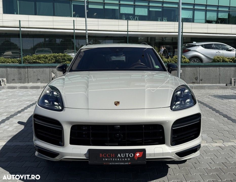 Porsche Cayenne - 9