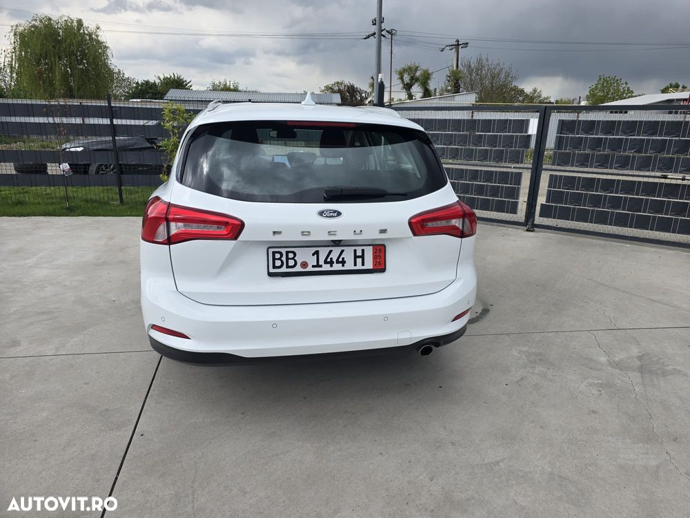 Ford Focus - 4