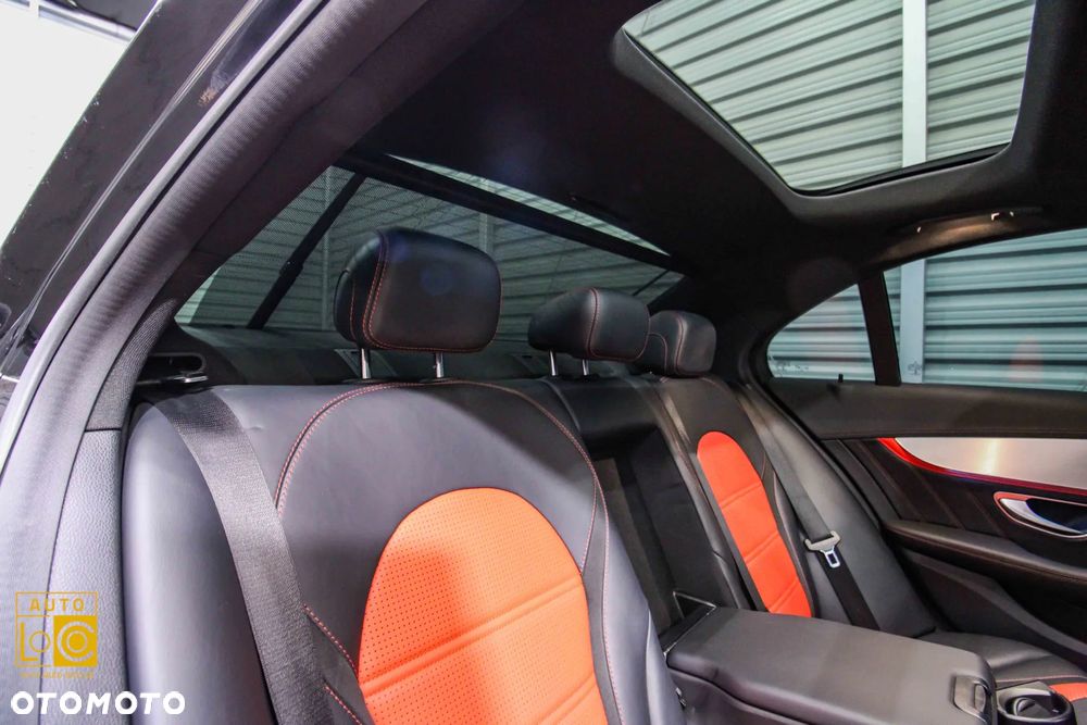 Mercedes-Benz Klasa C AMG 63 S AMG Speedshift 7G-MCT - 35