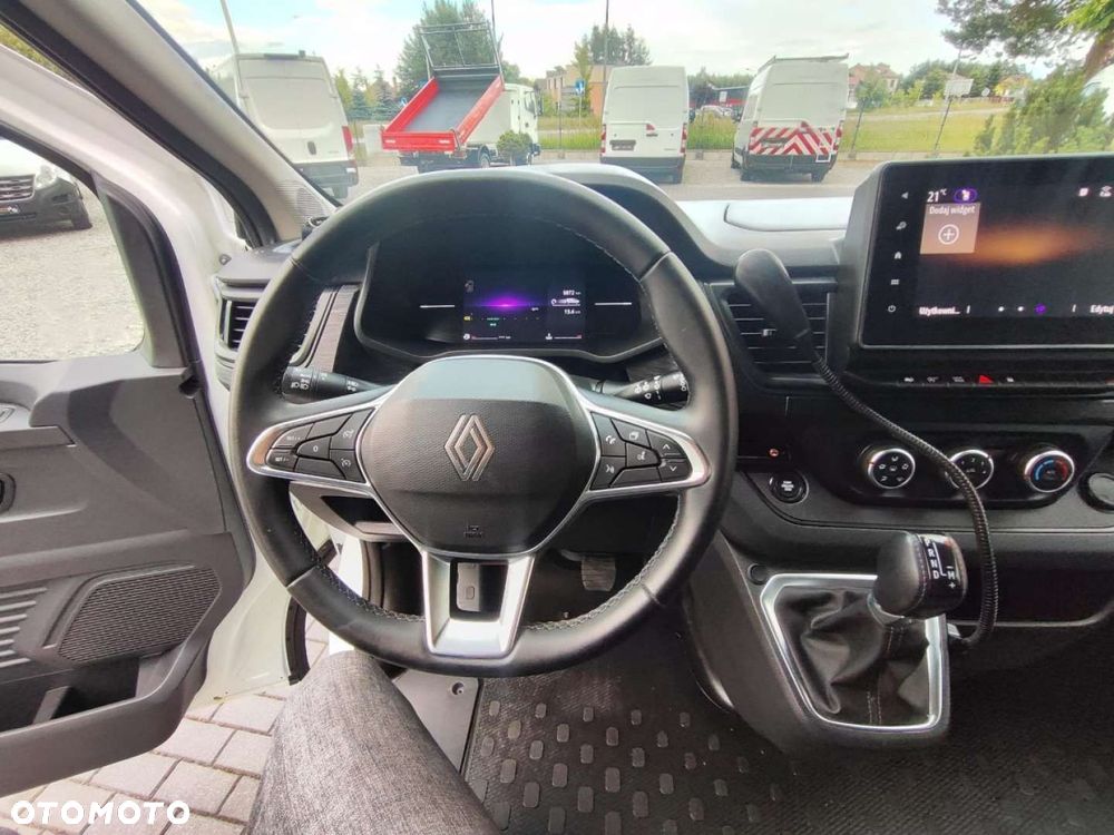 Renault Trafic - 16