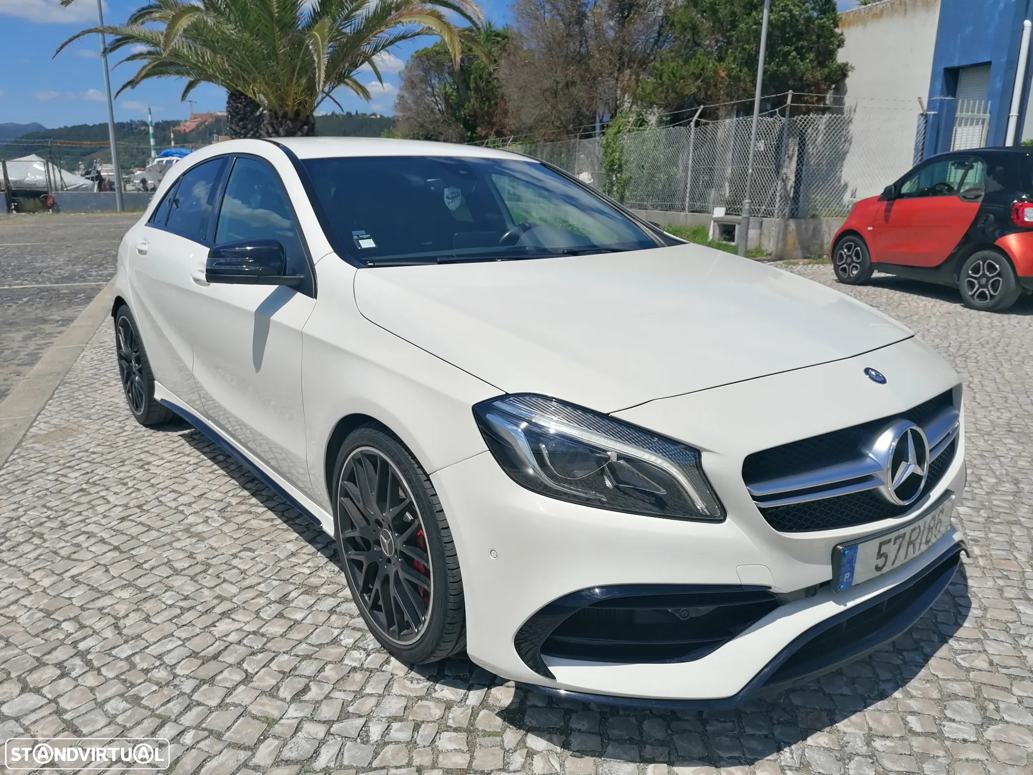 Mercedes-Benz A 45 AMG 4-Matic - 4