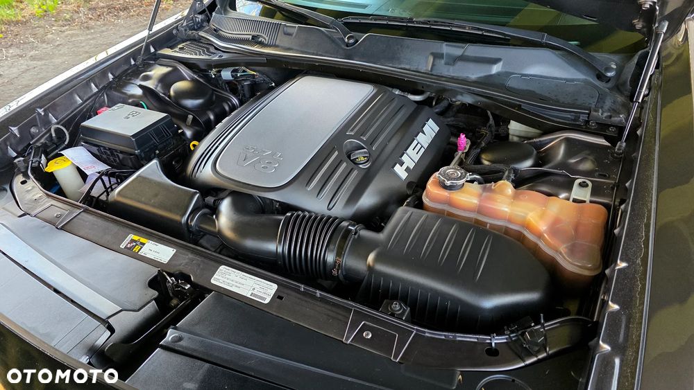 Dodge Challenger - 40