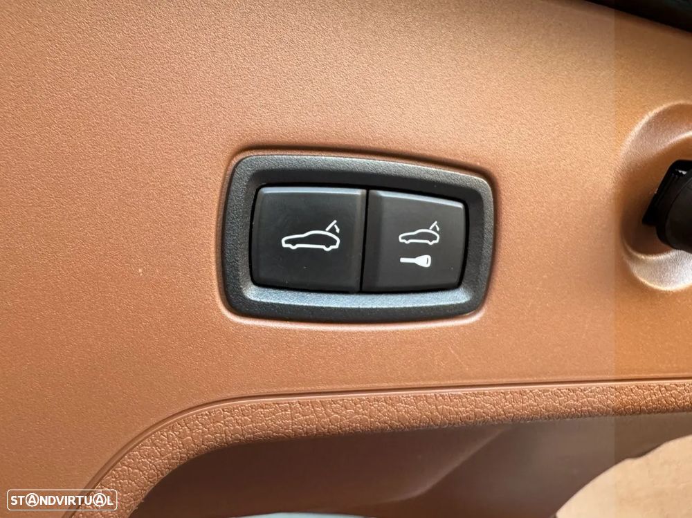 Porsche Panamera Sport Turismo 4 E-Hybrid - 26