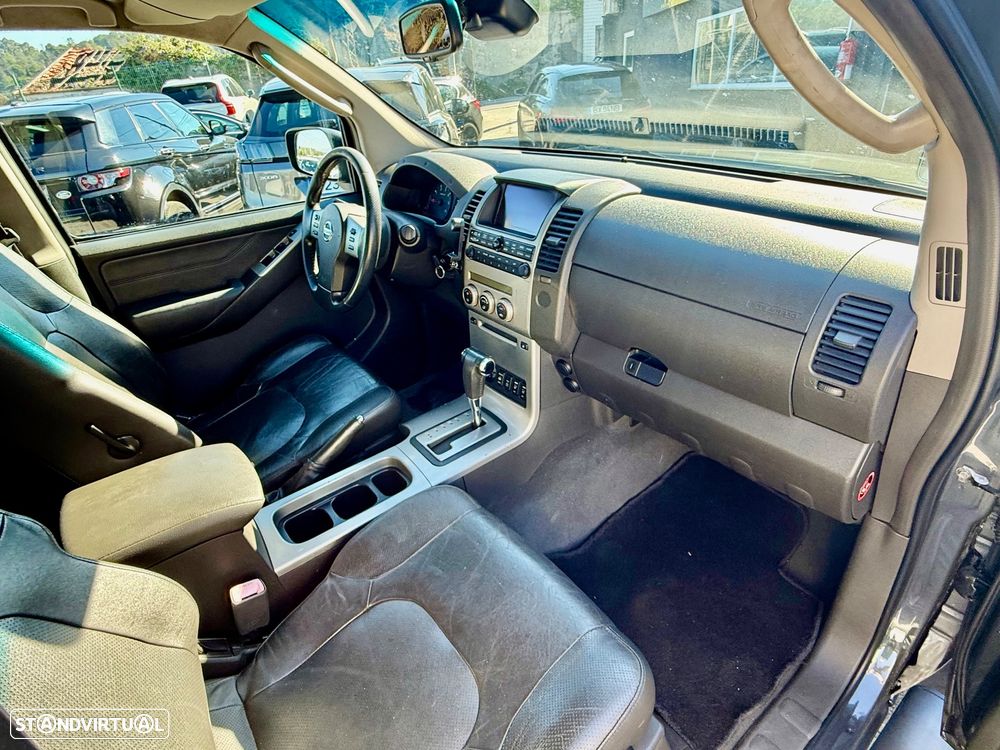 Nissan Navara 2.5 dCi CD LE Prem.+BDT AT - 18