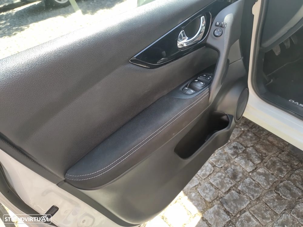 Nissan Qashqai 1.5 dCi N-Connecta Business - 12