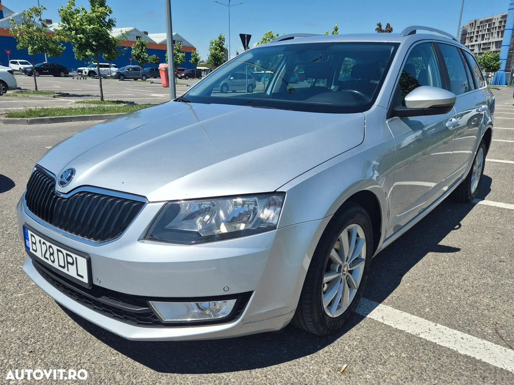 Skoda Octavia 1.6 TDI DSG Style - 12