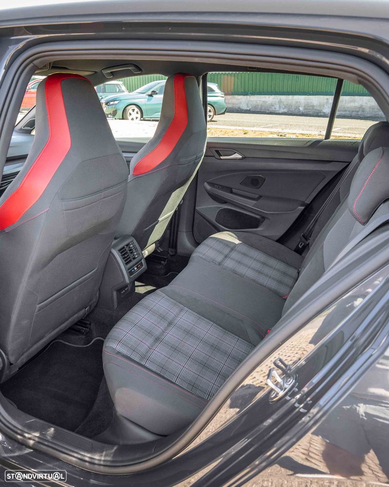 VW Golf 2.0 TSI OPF DSG GTI - 17