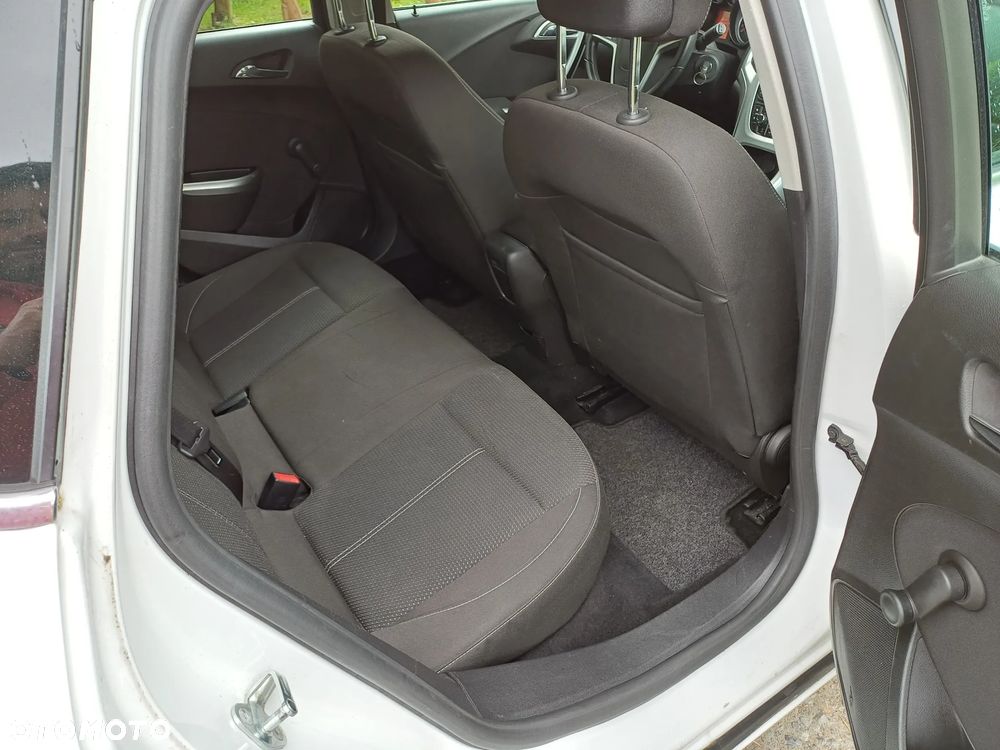 Opel Astra 1.4 T Edition 150 - 10