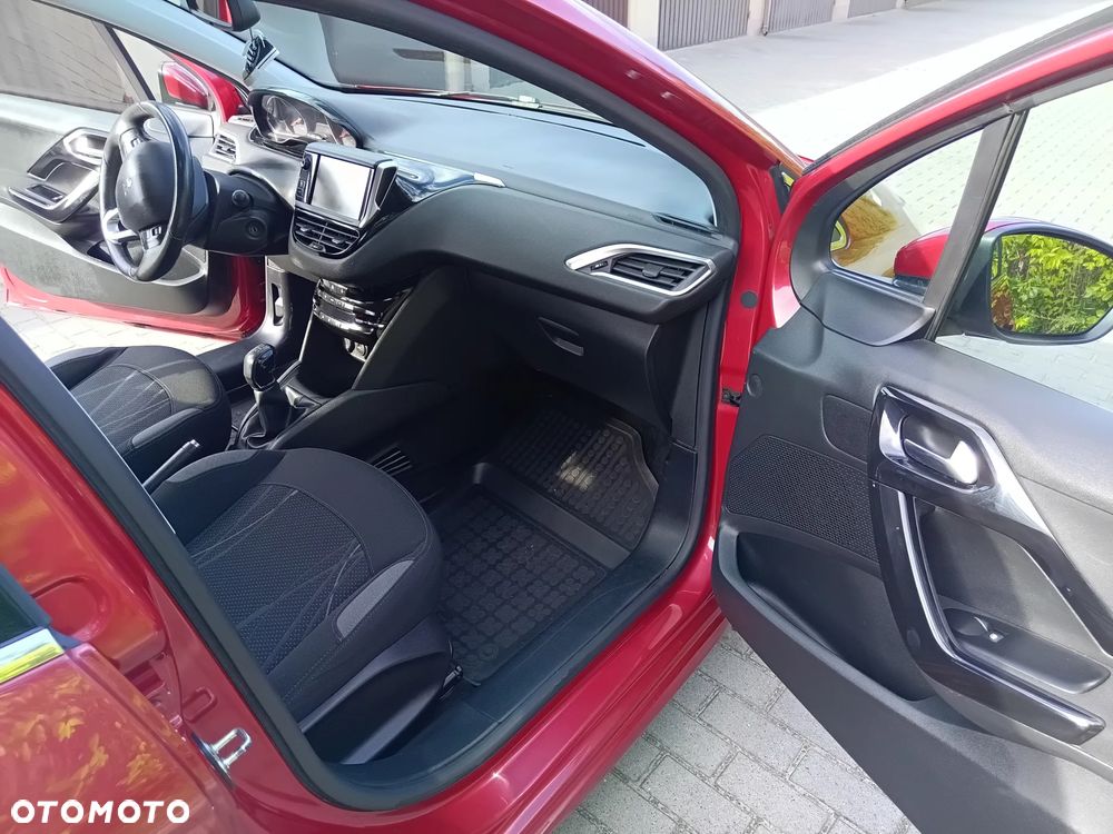 Peugeot 208 e-HDi FAP 92 Stop&Start Allure - 12