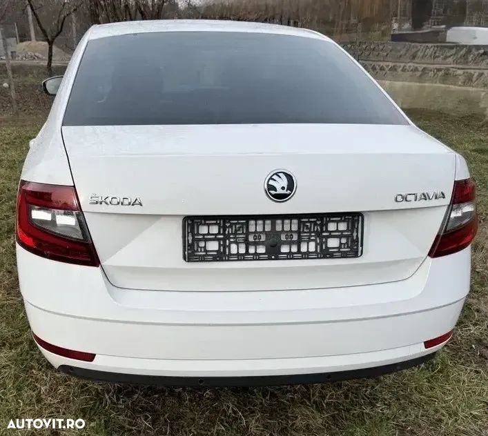 Skoda Octavia - 3
