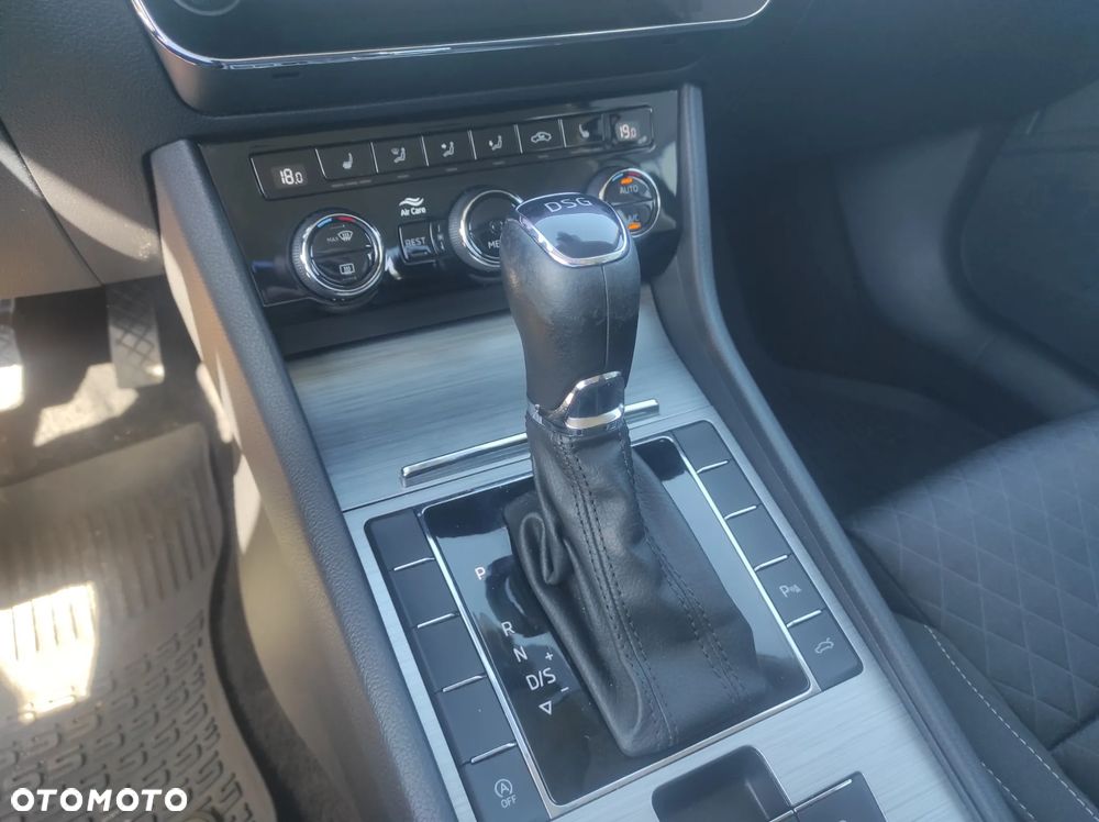 Skoda Superb 1.5 TSI Ambition DSG - 10