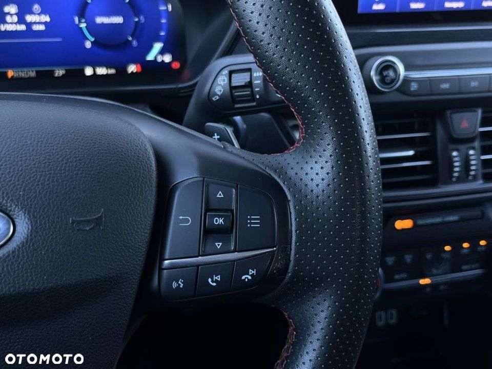 Ford Focus - 30