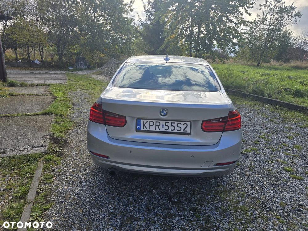 BMW Seria 3 320i Efficient Dynamics - 5