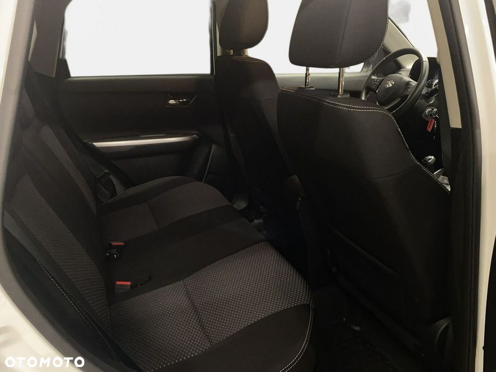 Suzuki Vitara - 16