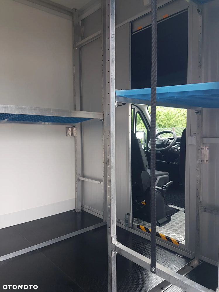 Iveco DAILY KONTENER NISKOPODŁOGOWY 4,43x2,23x2,42 SKLEP FOODTRUCK BAR KLIMA KONIOWÓZ KAMPER - 36