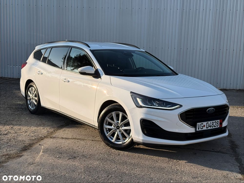 Ford Focus ver-1-5-ecoblue-start--stopp--system-titanium - 8