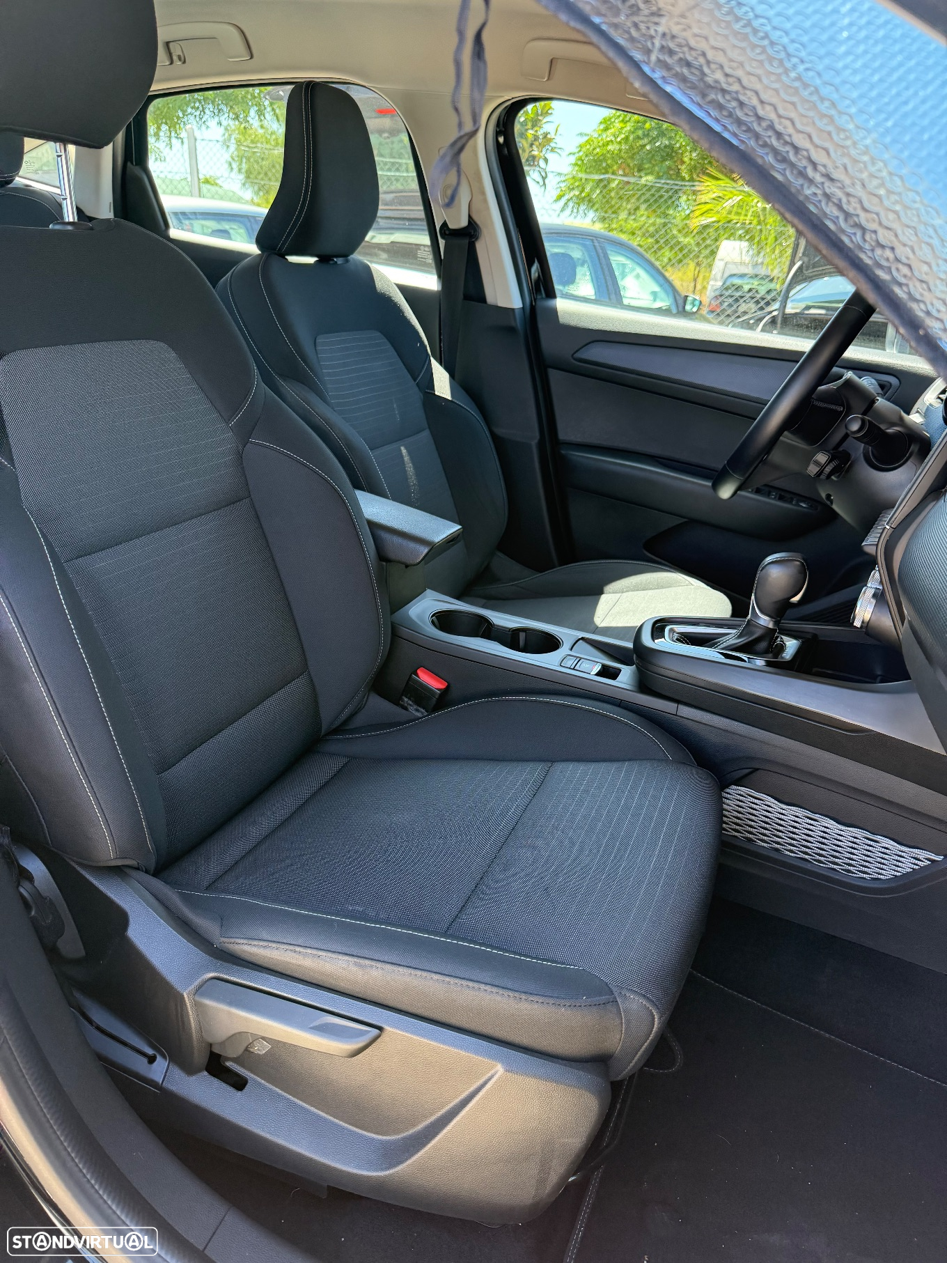 Renault Arkana 1.6 E-Tech Intens - 19