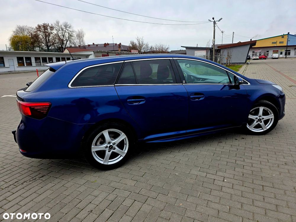 Toyota Avensis Touring Sports 1.8 Multidrive S Comfort - 11