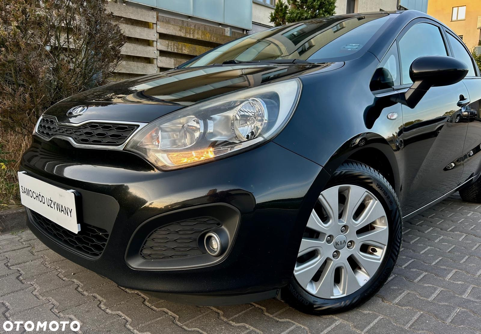 Kia Rio 1.4 L - 11