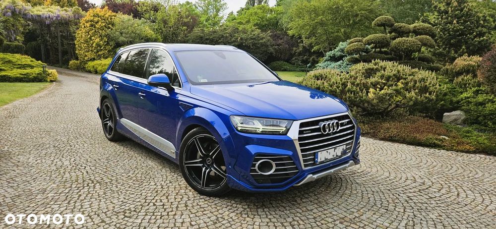 Audi Q7 - 1
