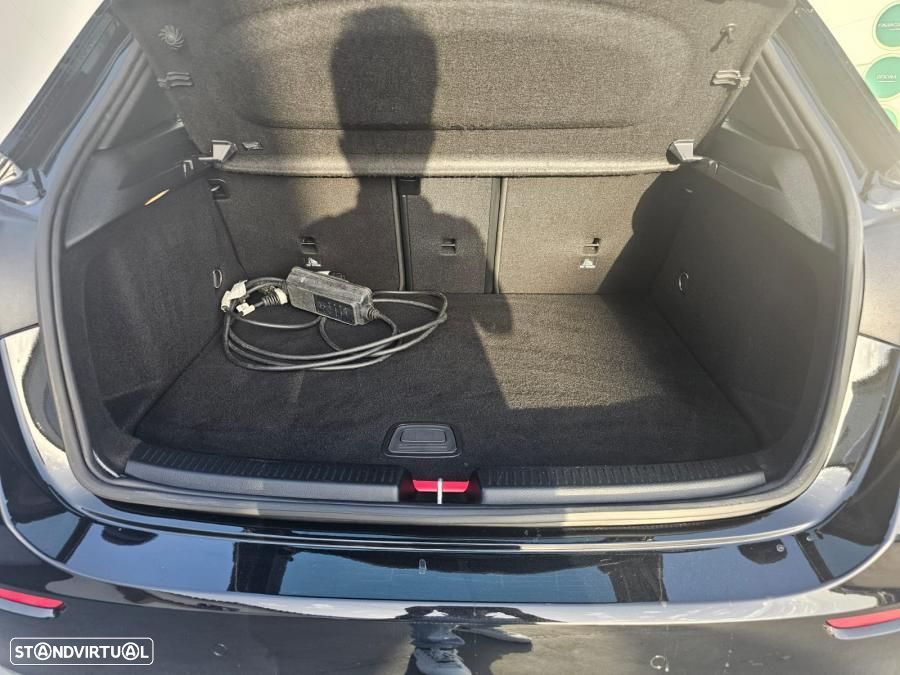 Mercedes-Benz A 250 e 8G-DCT Progressive - 19