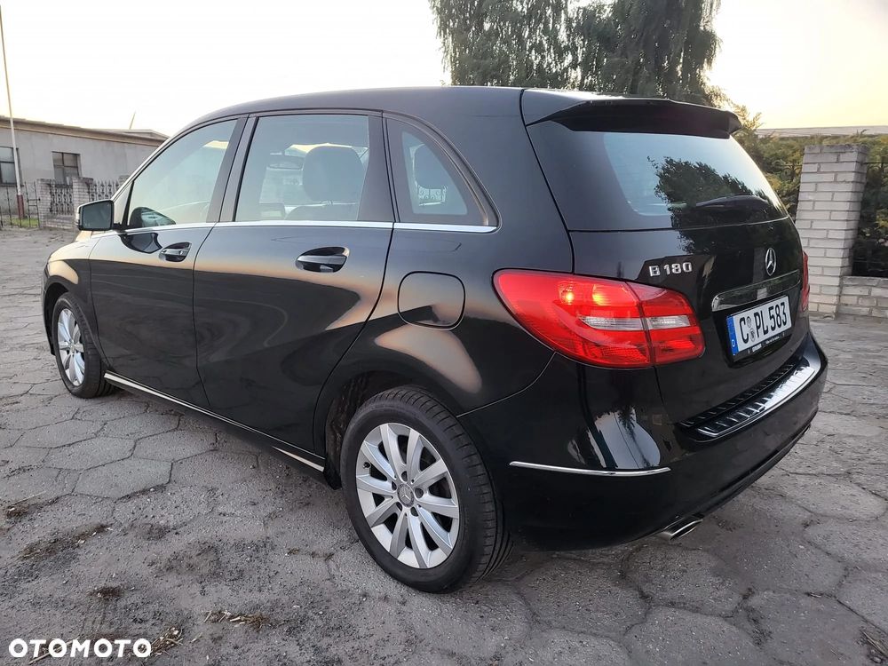 Mercedes-Benz Klasa B 180 - 23