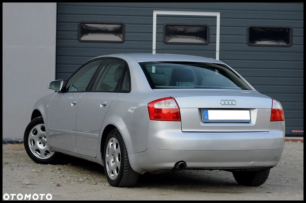 Audi A4 Limousine - 18