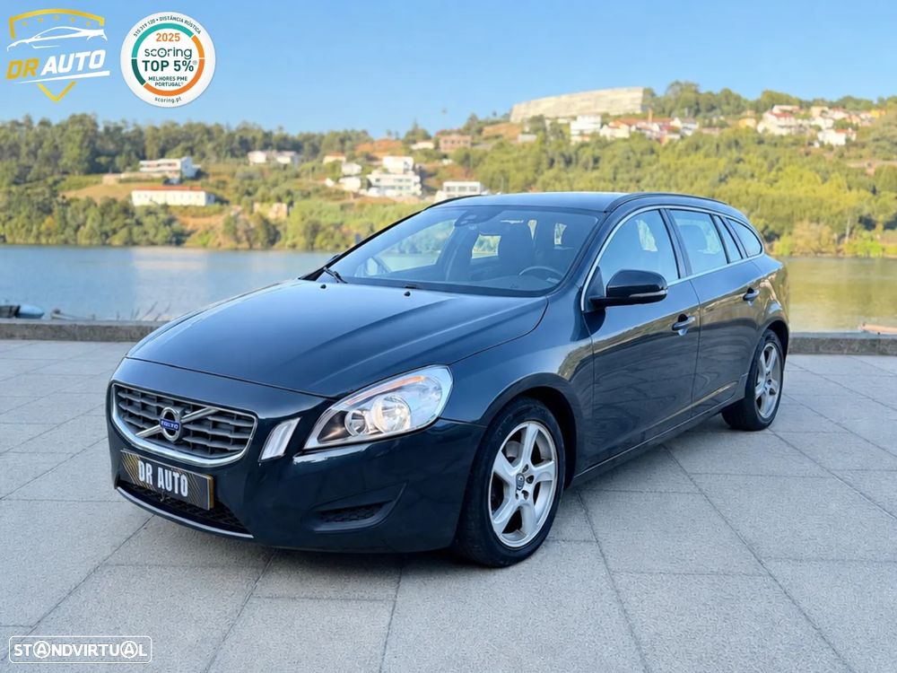 Volvo V60 1.6 D2 Drive Momentum Start/Stop - 1